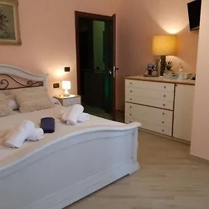 https://bnb-la-tana-del-riccio.emilia-romagnahotels.net