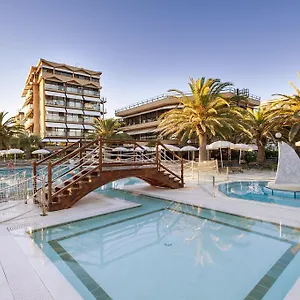 https://hotel-caesar.it-tuscanyhotel.com