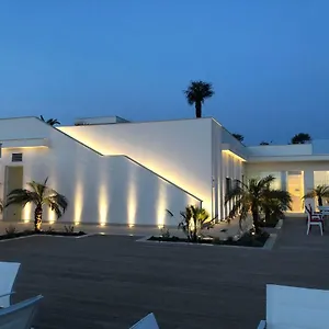 https://modica-beach-resort.sicilyhotelsitaly.net